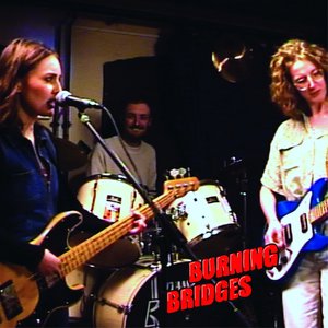 Burning Bridges screenshot